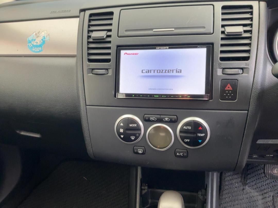 Photo '37' of Nissan Tiida