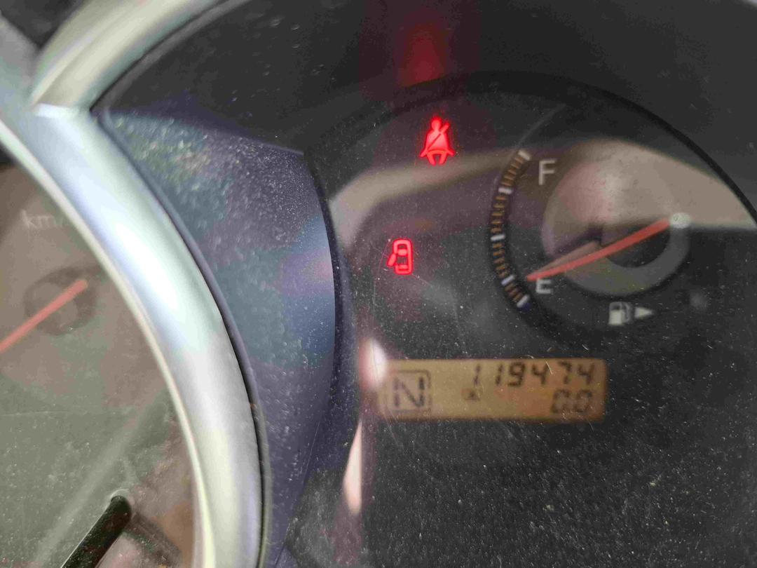 Photo '8' of Nissan Tiida