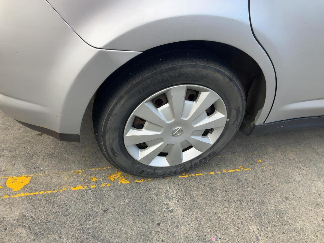 Photo '10' of Nissan Tiida