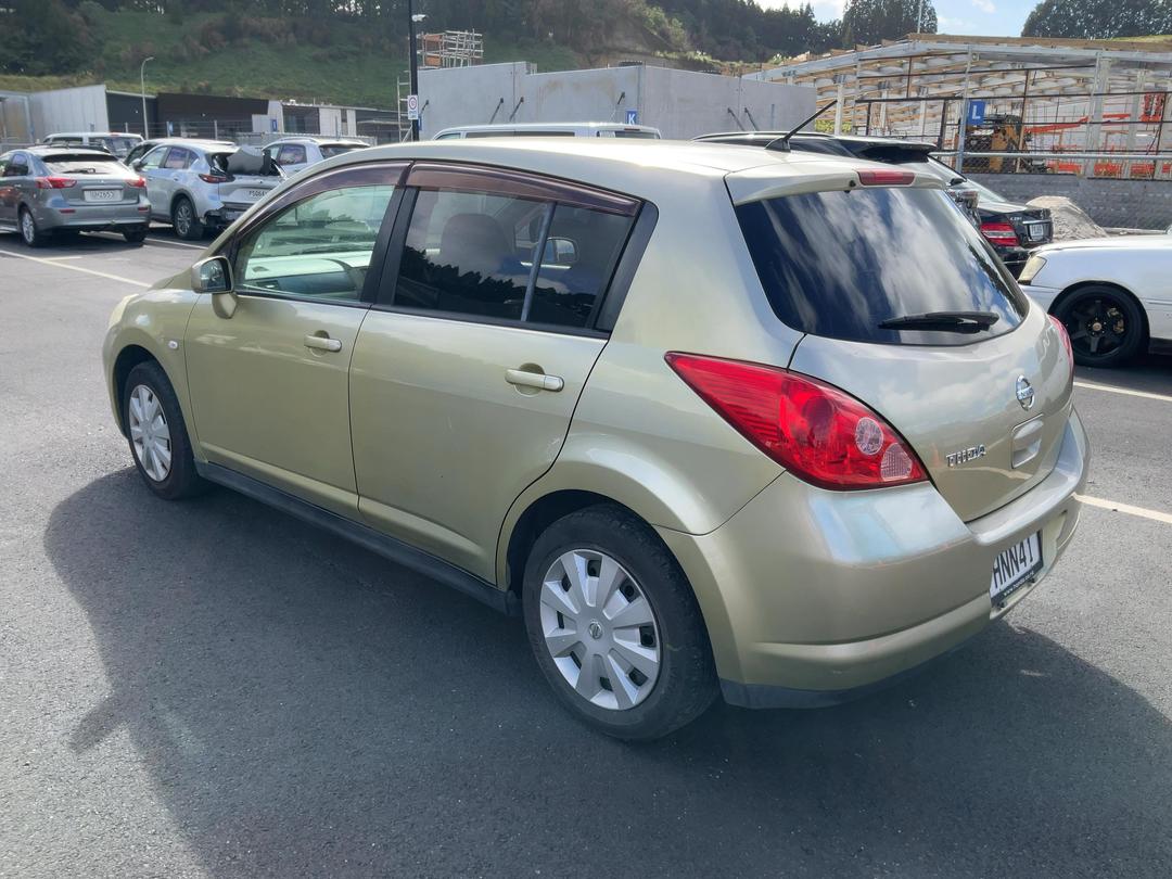 Photo '3' of Nissan Tiida