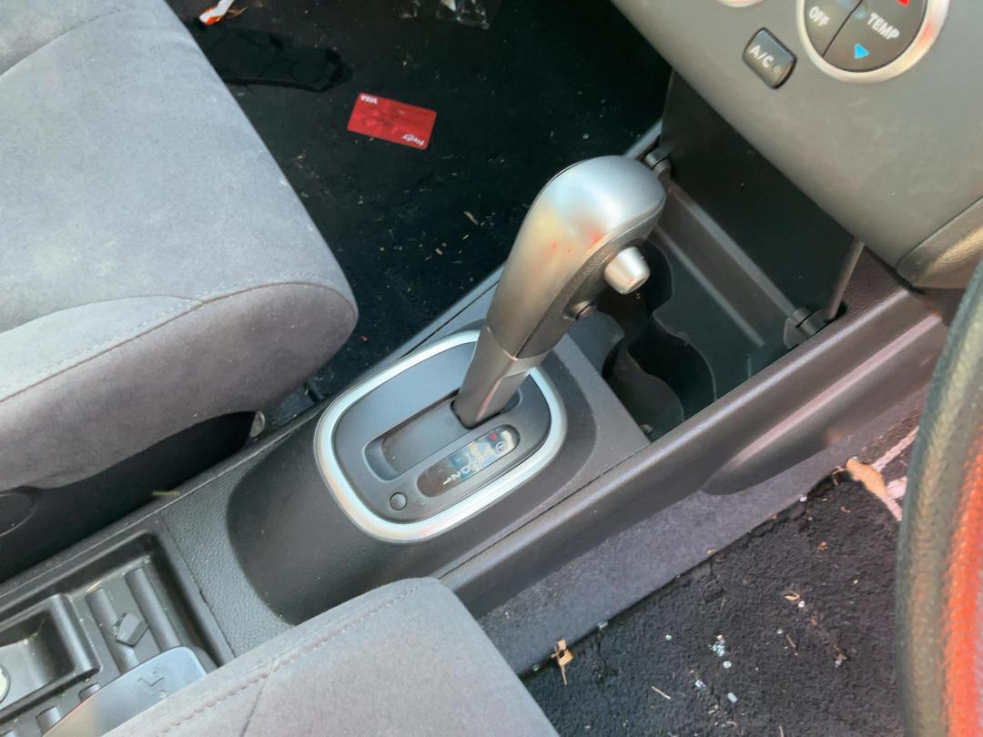 Photo '15' of Nissan Tiida