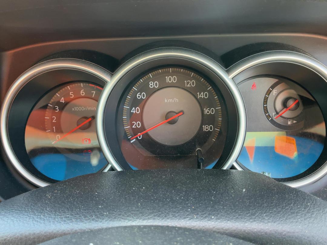 Photo '16' of Nissan Tiida