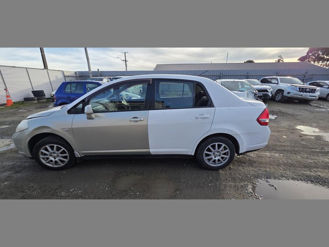 Photo '6' of Nissan Tiida Latio Photo '6' of Nissan Tiida Latio