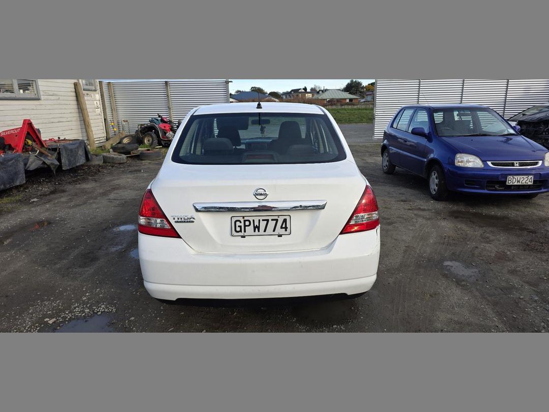 Photo '12' of Nissan Tiida Latio Photo '12' of Nissan Tiida Latio