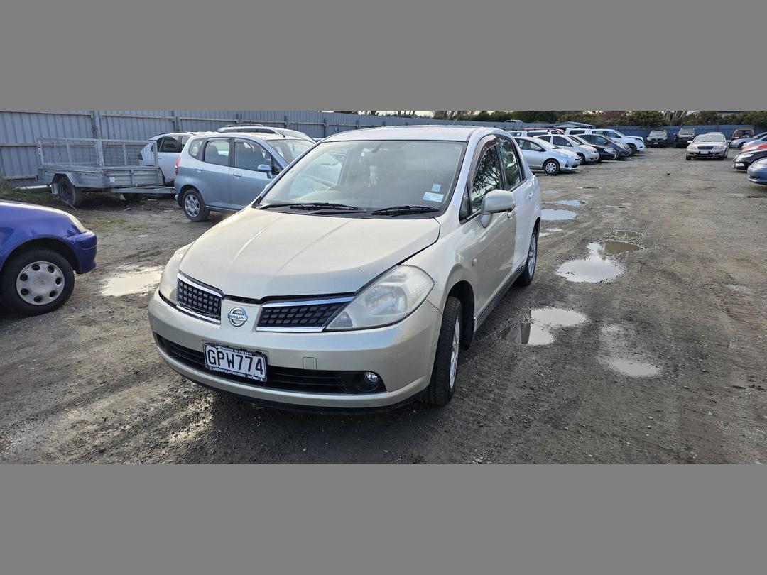 Photo '16' of Nissan Tiida Latio Photo '16' of Nissan Tiida Latio