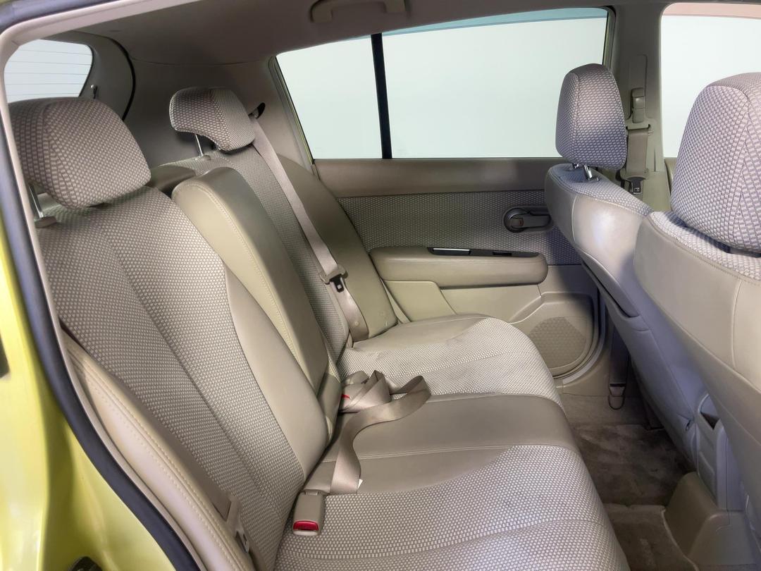 Photo '20' of Nissan Tiida
