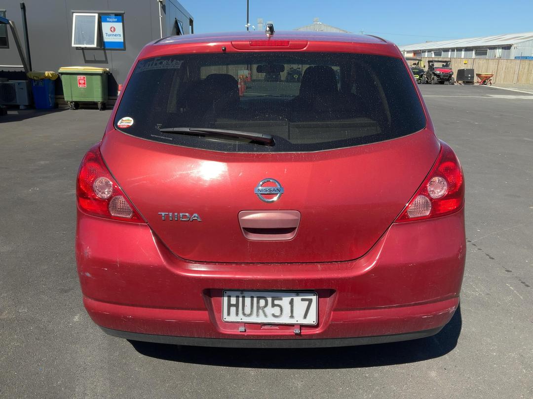Photo '7' of Nissan Tiida Photo '7' of Nissan Tiida