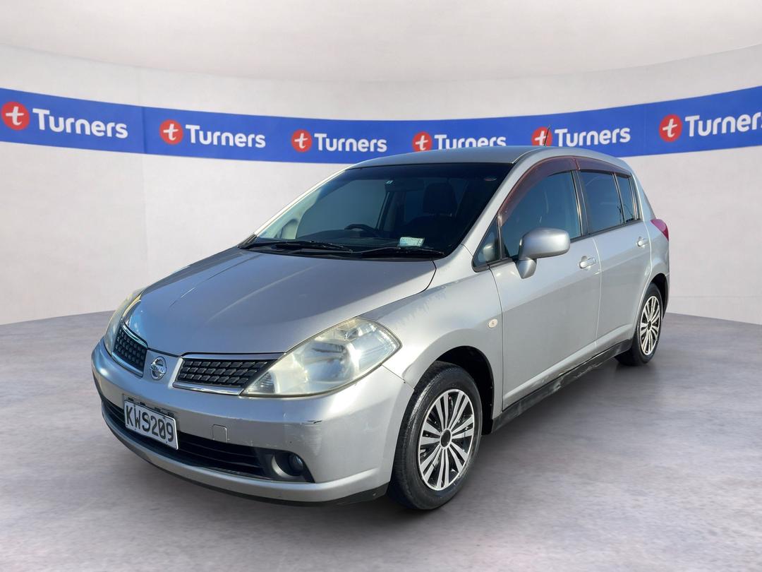 Photo '4' of Nissan Tiida