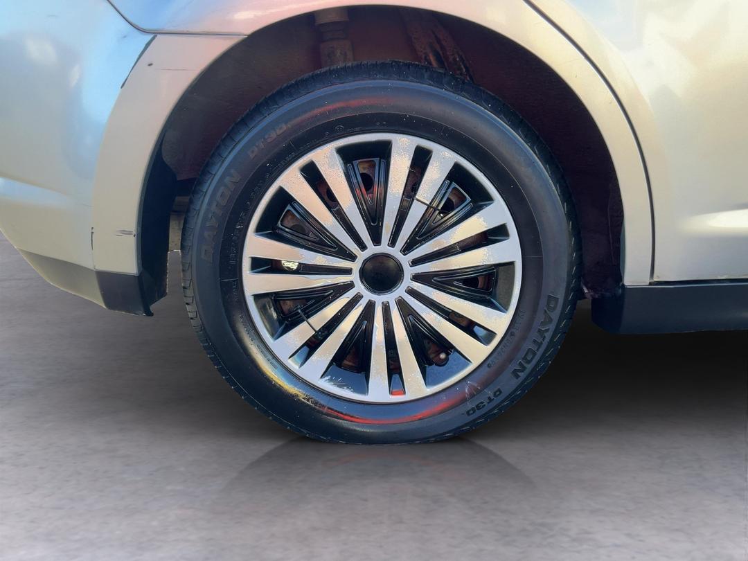 Photo '12' of Nissan Tiida