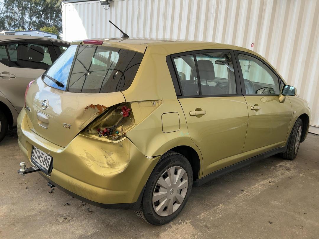 Photo '3' of Nissan Tiida ST Photo '3' of Nissan Tiida ST