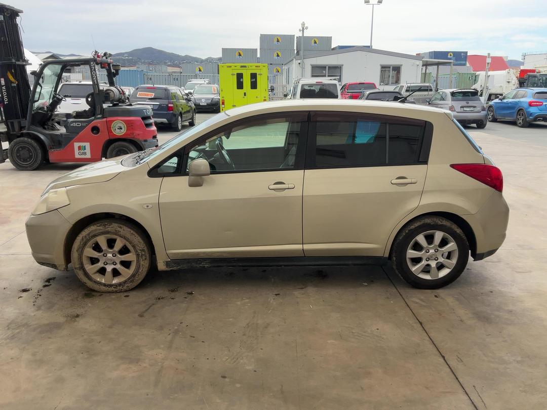 Photo '5' of Nissan Tiida Photo '5' of Nissan Tiida
