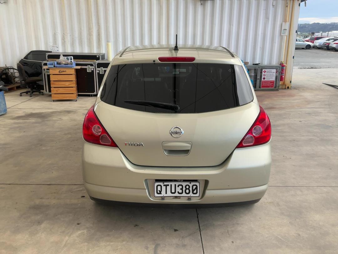 Photo '7' of Nissan Tiida Photo '7' of Nissan Tiida