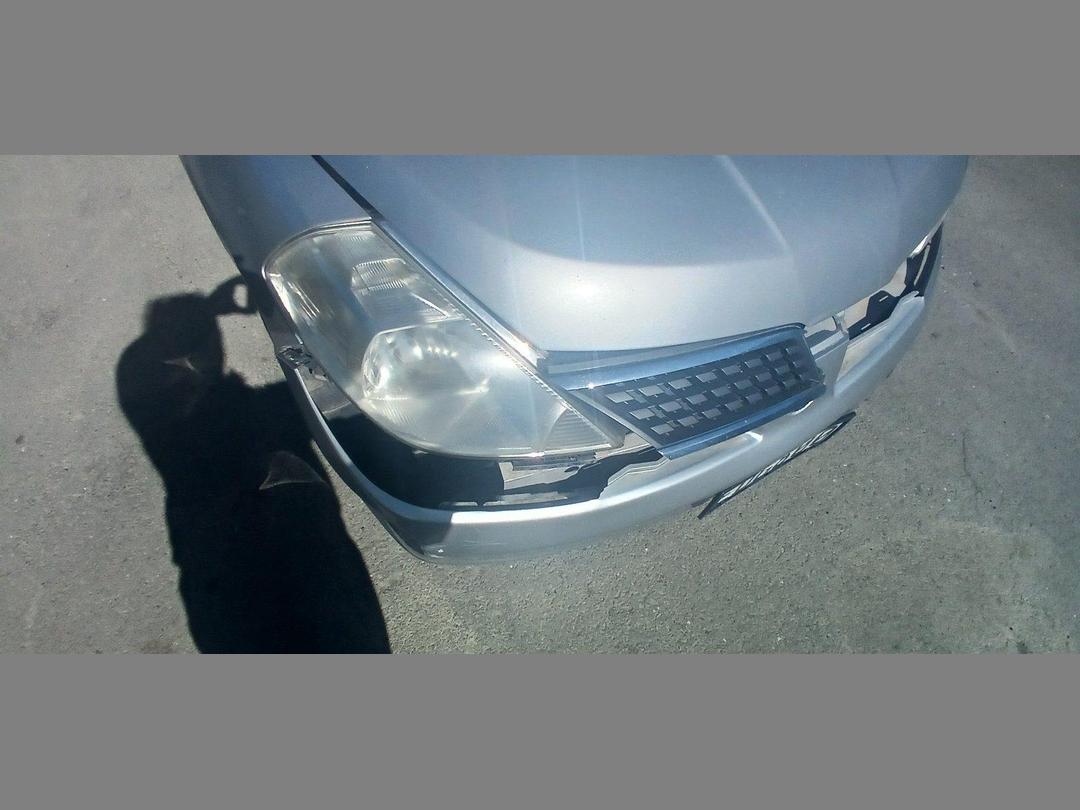 Photo '14' of Nissan Tiida ST
