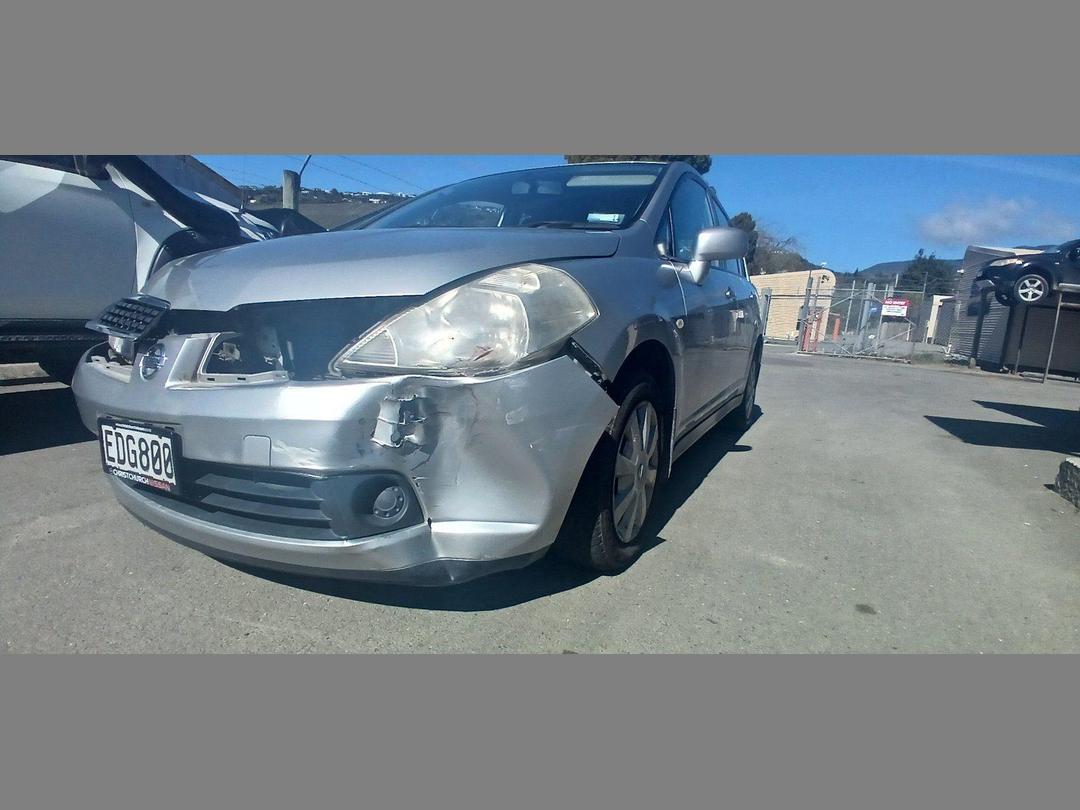 Photo '17' of Nissan Tiida ST