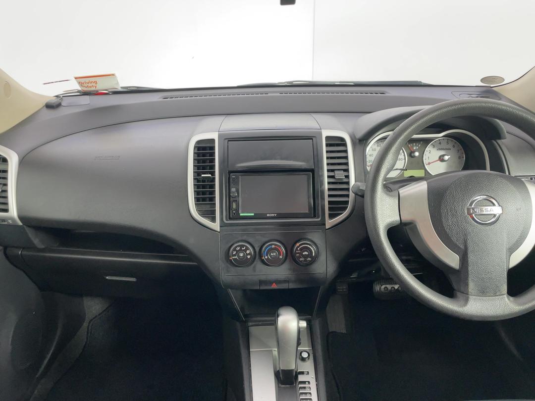 Photo '17' of Nissan Wingroad