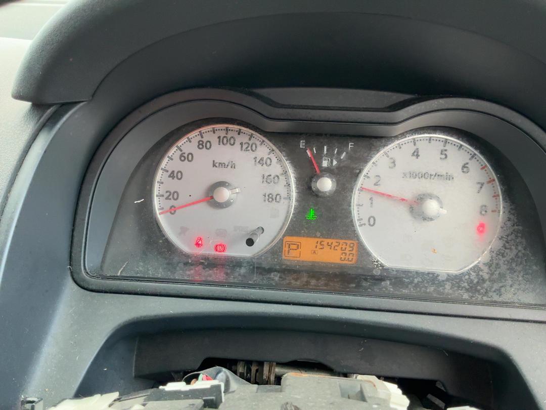 Photo '18' of Nissan Wingroad Photo '18' of Nissan Wingroad