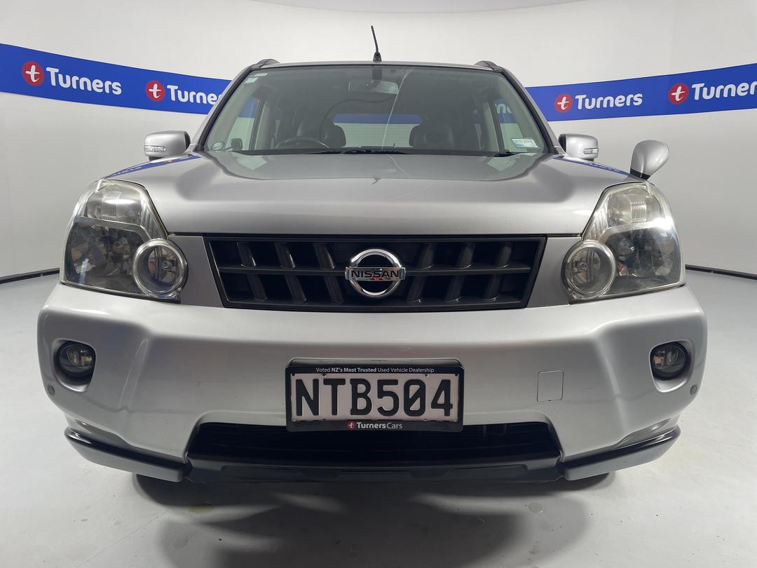 Photo '2' of Nissan X-Trail