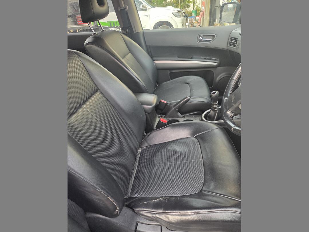 Photo '8' of Nissan X-Trail