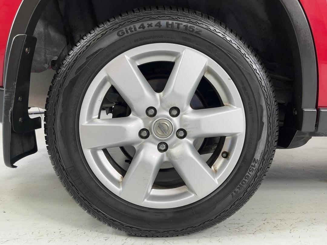 Photo '12' of Nissan X-Trail