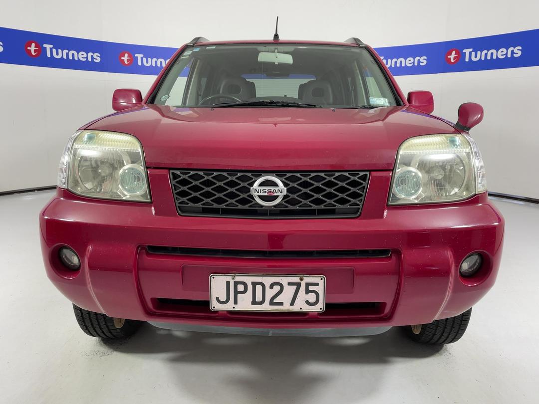 Photo '2' of Nissan X-Trail