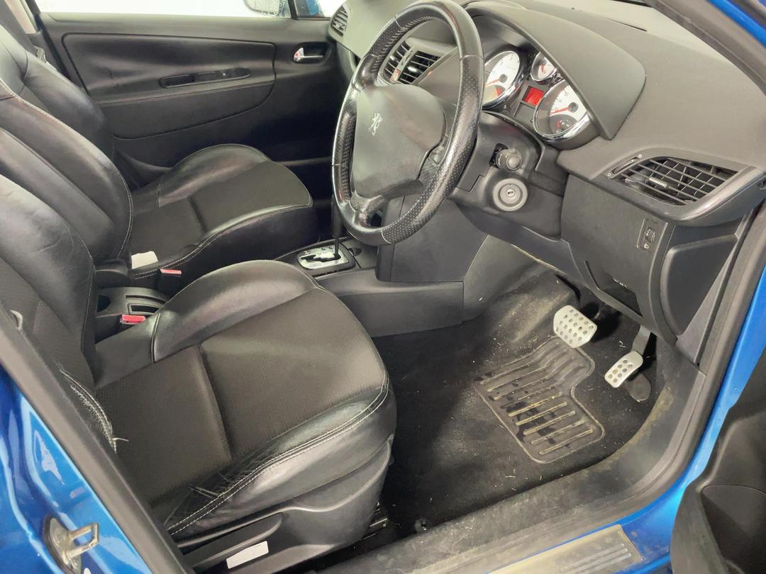 Photo '16' of Peugeot 207