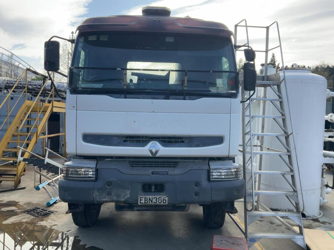Photo '3' of Renault Kerax 420DCI Cab Chassis