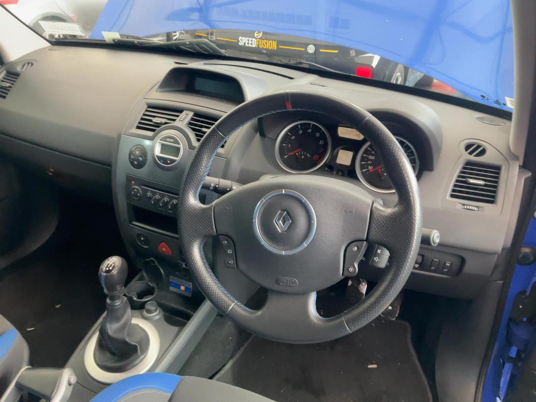 Photo '18' of Renault Megane II RS