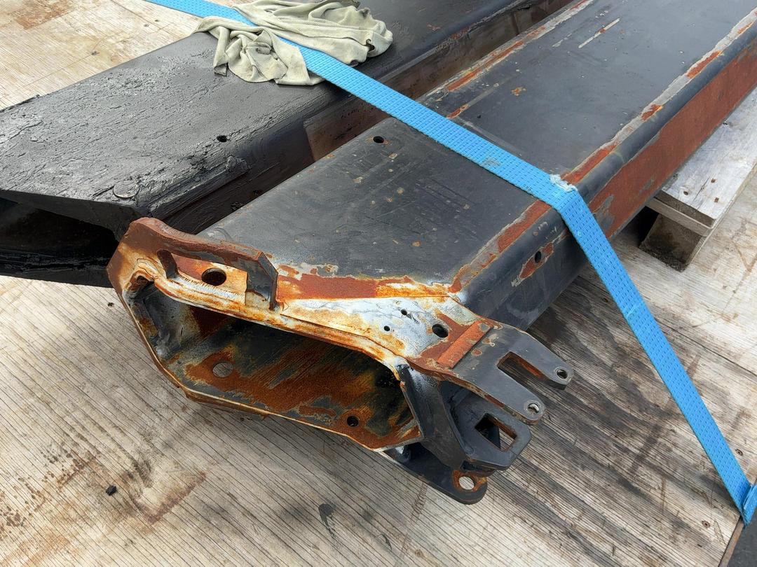 Photo '27' of SCANIA P420 Flat Deck Crane