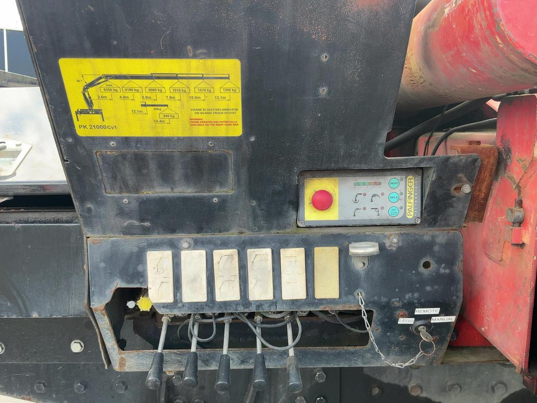 Photo '24' of SCANIA P420 Flat Deck Crane