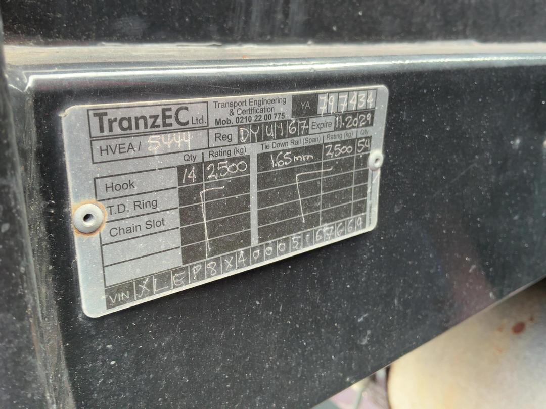 Photo '18' of SCANIA P420 Flat Deck Crane