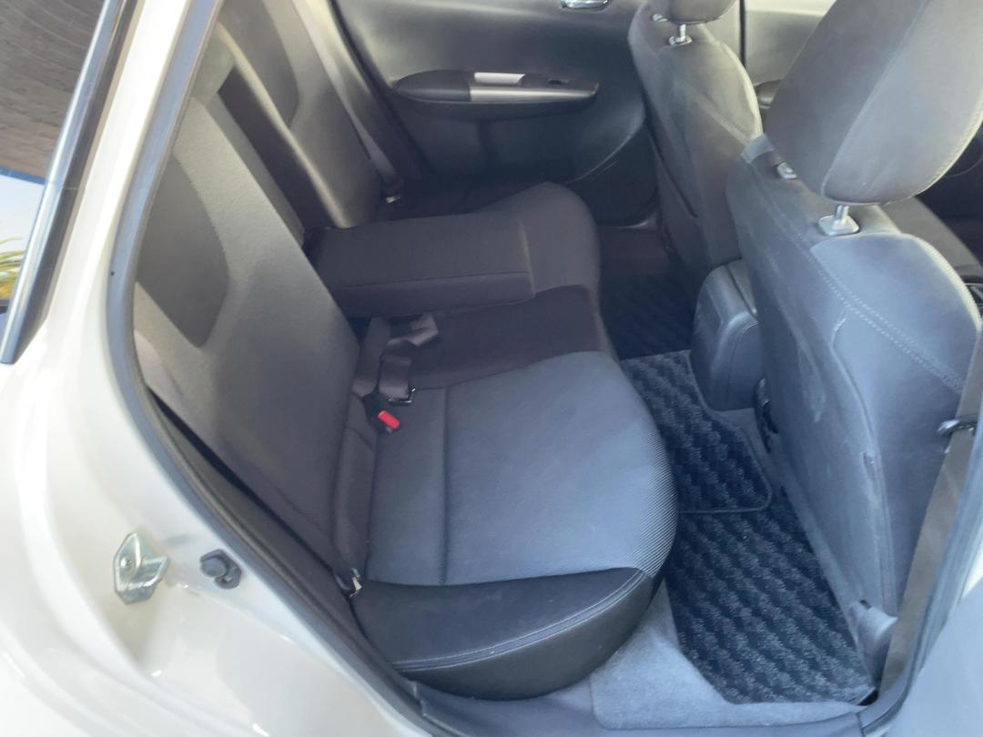 Photo '18' of Subaru Impreza Photo '18' of Subaru Impreza