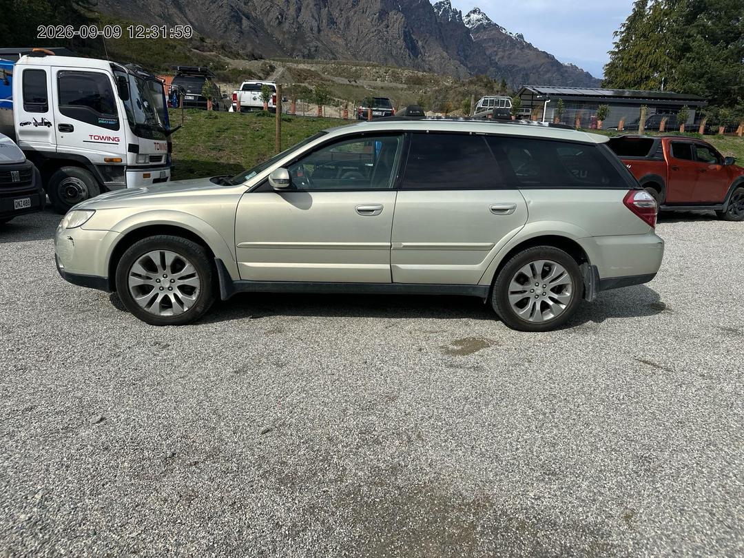 Photo '3' of Subaru Legacy Photo '3' of Subaru Legacy