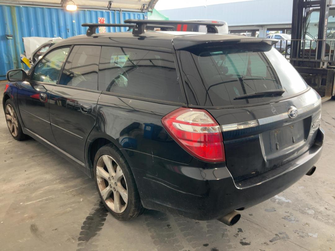 Photo '4' of Subaru Legacy