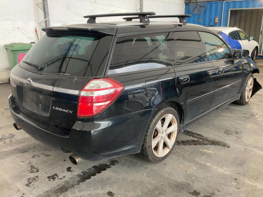 Photo '6' of Subaru Legacy