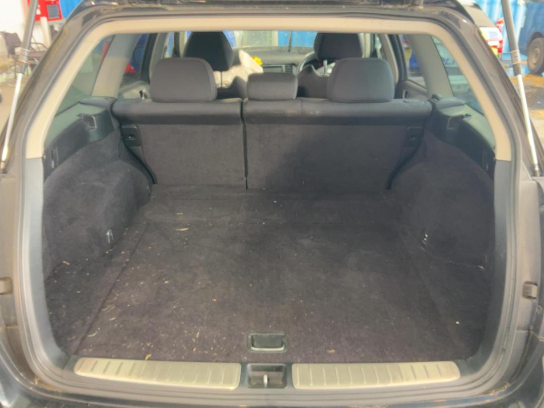 Photo '7' of Subaru Legacy