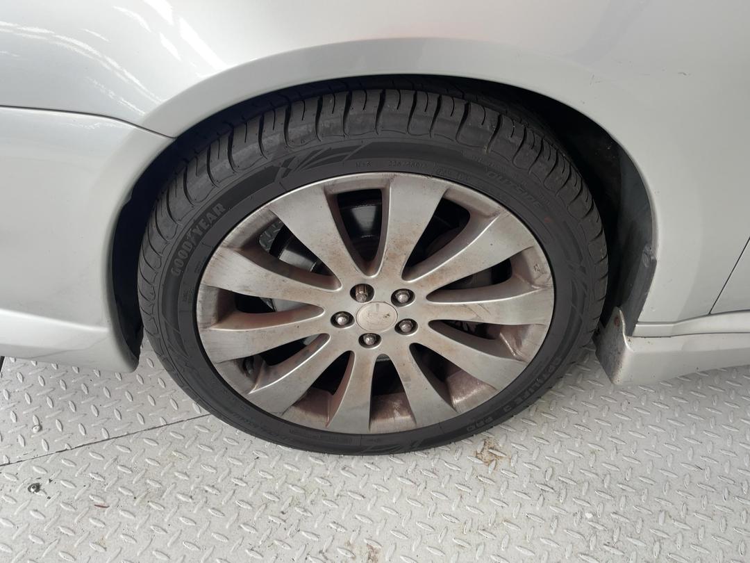 Photo '5' of Subaru Legacy Photo '5' of Subaru Legacy