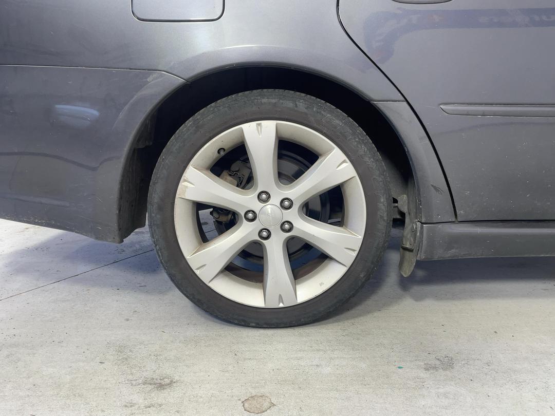 Photo '10' of Subaru Legacy I Photo '10' of Subaru Legacy I