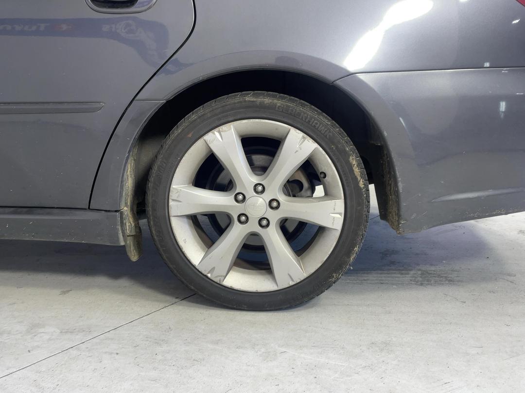 Photo '9' of Subaru Legacy I Photo '9' of Subaru Legacy I