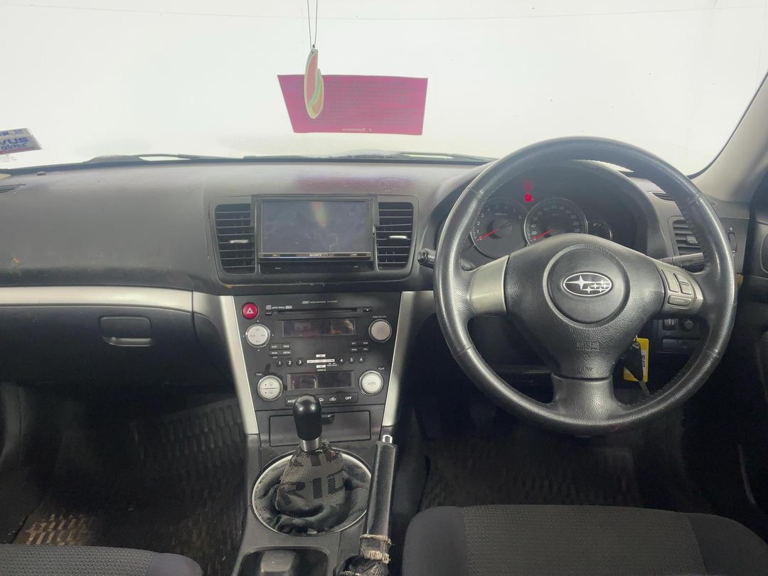 Photo '15' of Subaru Legacy I Photo '15' of Subaru Legacy I