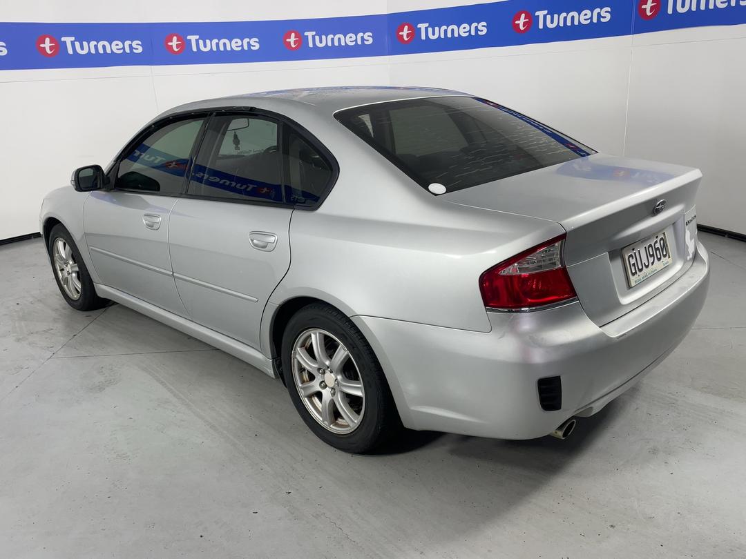 Photo '5' of Subaru Legacy