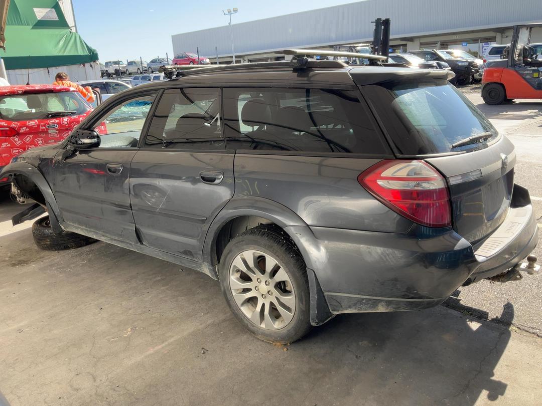 Photo '14' of Subaru Outback R