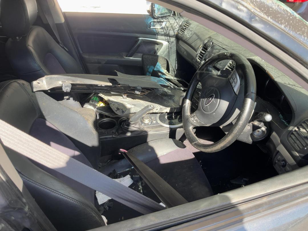 Photo '23' of Subaru Outback R