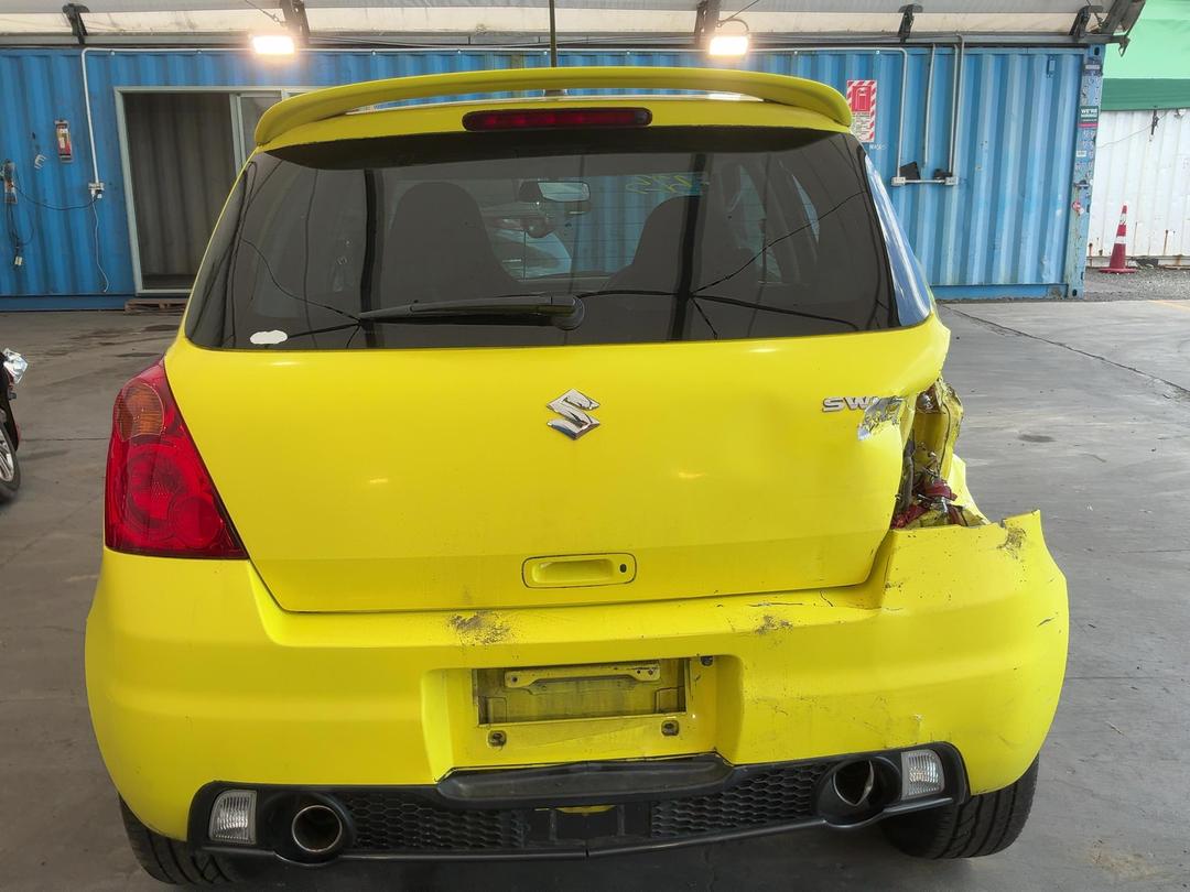 Photo '13' of Suzuki Swift Photo '13' of Suzuki Swift