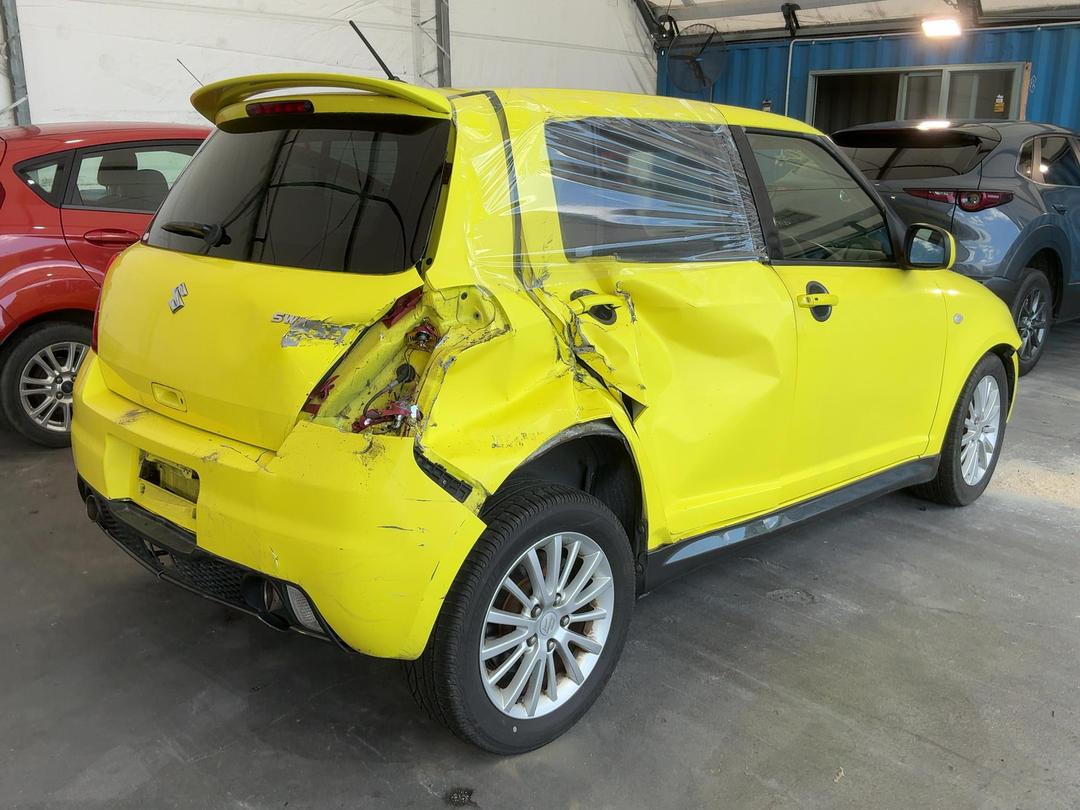 Photo '16' of Suzuki Swift Photo '16' of Suzuki Swift