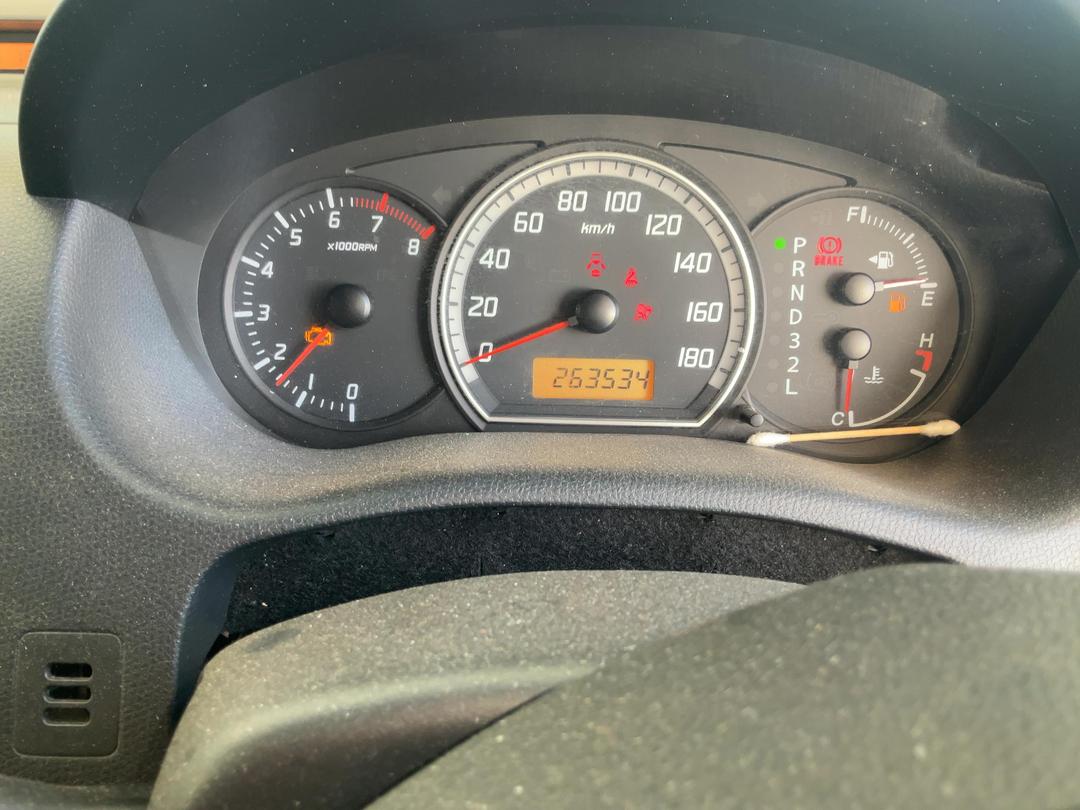 Photo '10' of Suzuki Swift