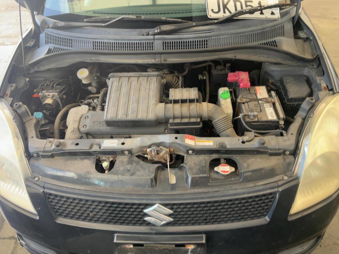 Photo '13' of Suzuki Swift