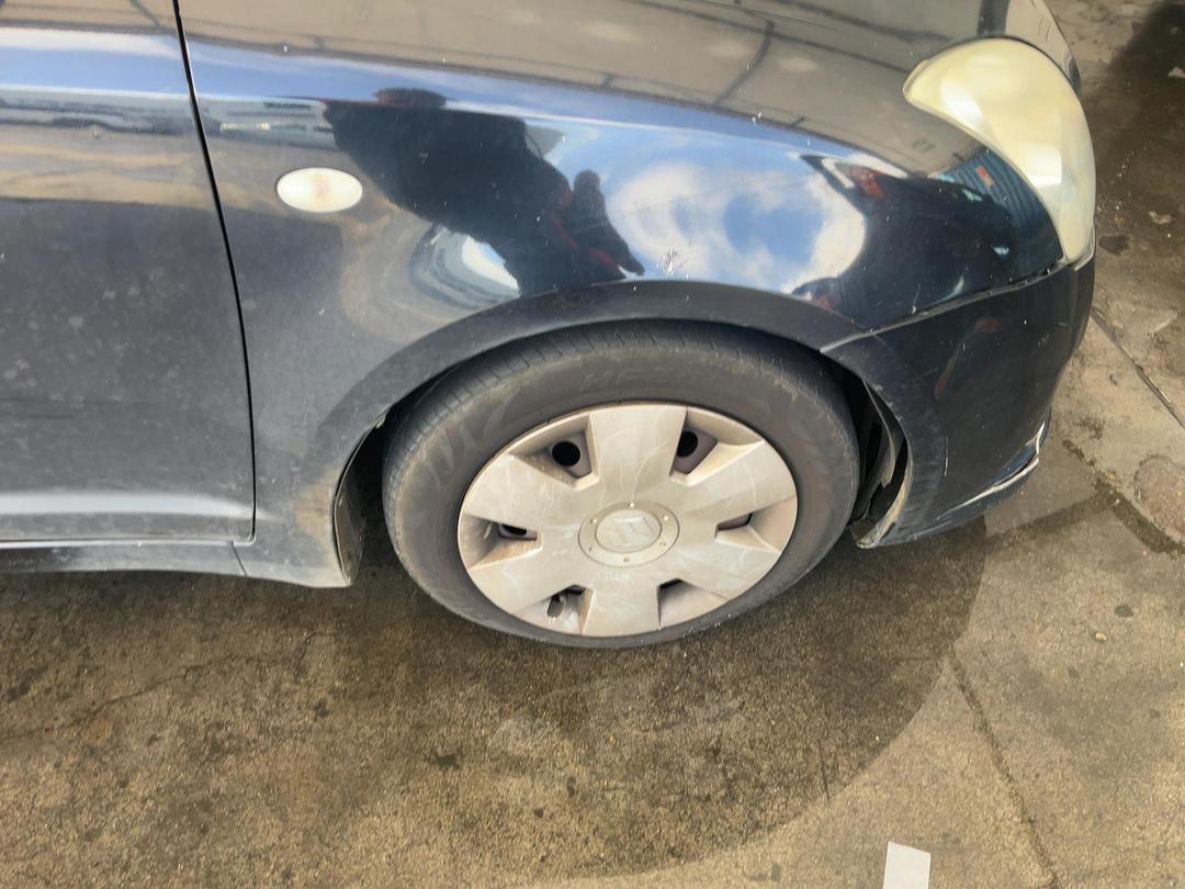 Photo '17' of Suzuki Swift