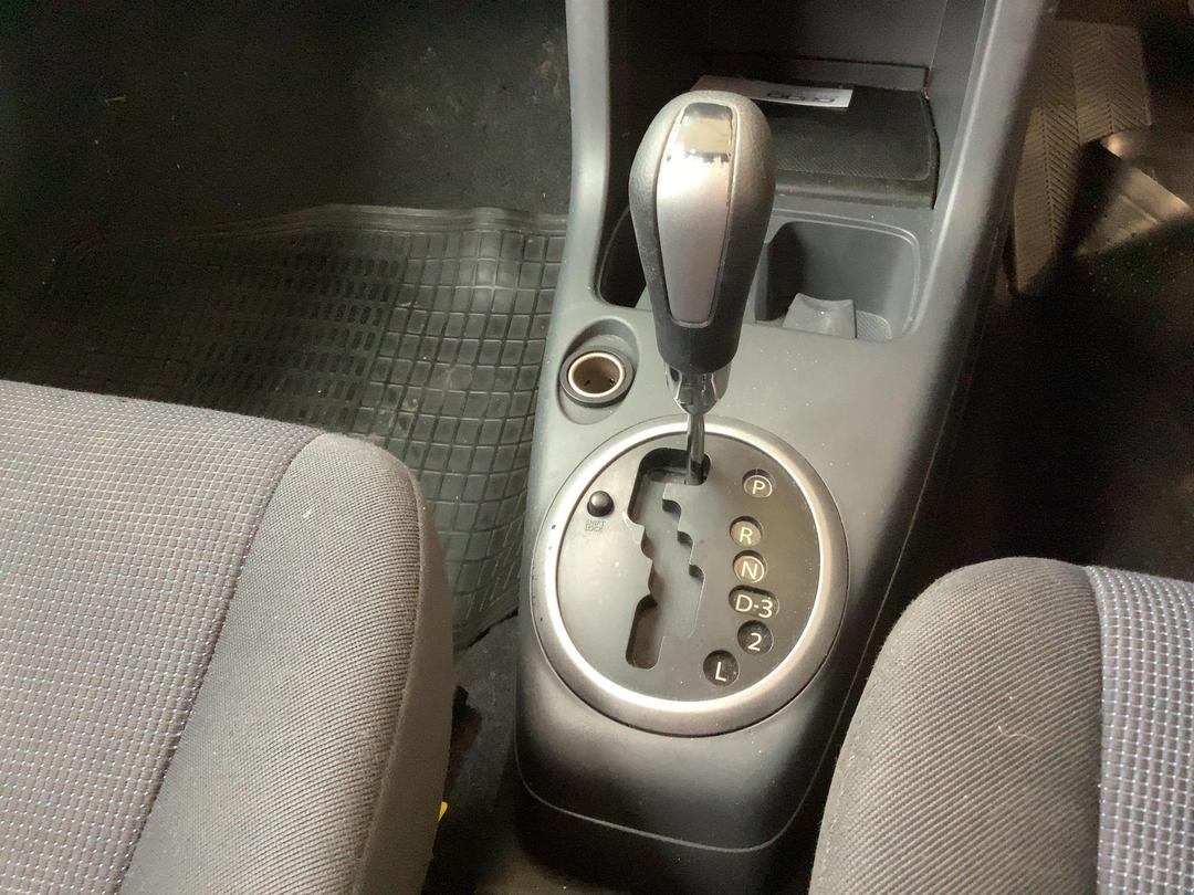 Photo '15' of Suzuki Swift