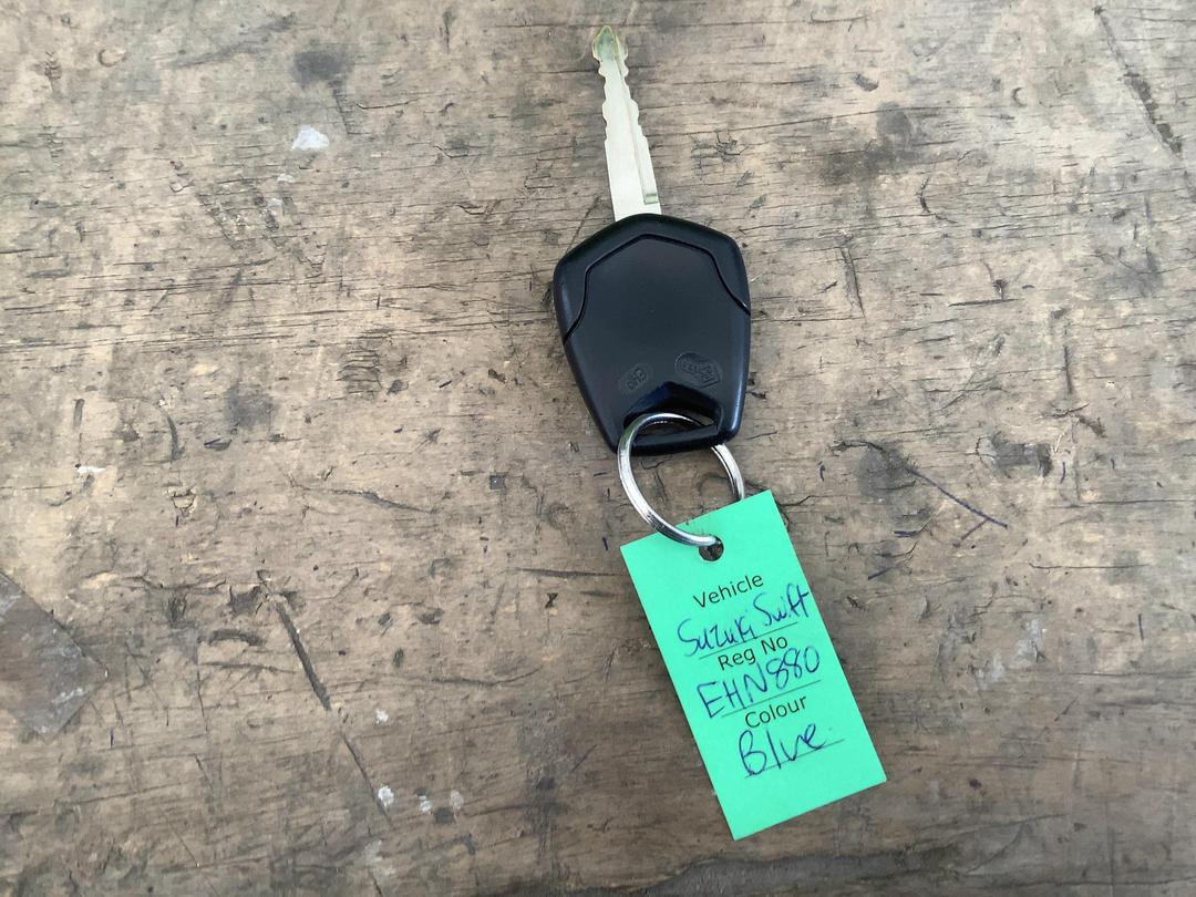 Photo '17' of Suzuki Swift