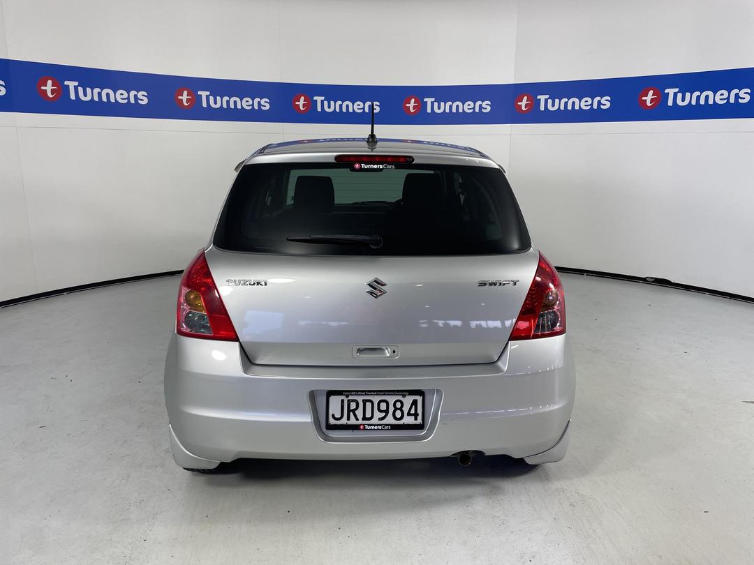 Photo '6' of Suzuki Swift